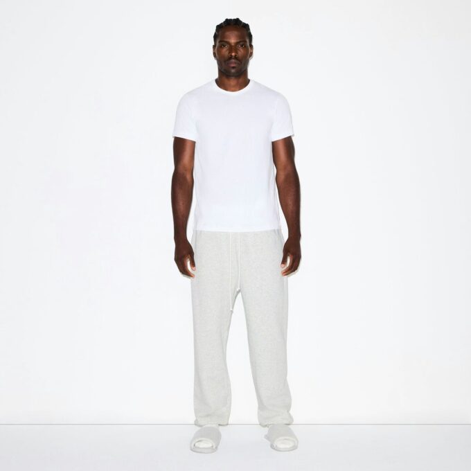 ΑΝΔΡΙΚΗ ΦΟΡΜΑ FLEECE LOUNGE RELAXED JOGGER ΑΝΔΡΙΚΗ ΦΟΡΜΑ FLEECE LOUNGE RELAXED JOGGER