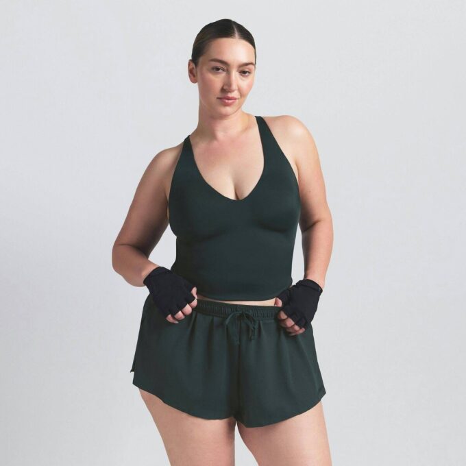 Φανέλα NikeSKIMS SHINE με V-NECK Φανέλα NikeSKIMS SHINE με V-NECK