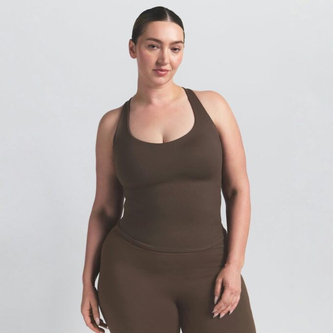 Φανελάκι πλάτης NikeSKIMS MATTE RACER Φανελάκι πλάτης NikeSKIMS MATTE RACER