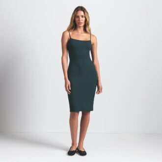 ΦΟΡΕΜΑ MIDI SLIP ΜΕ ΑΠΑΛΟ ΛΑΧΑΝΙΚΟ ΚΑΘΑΡΙΣΜΟ