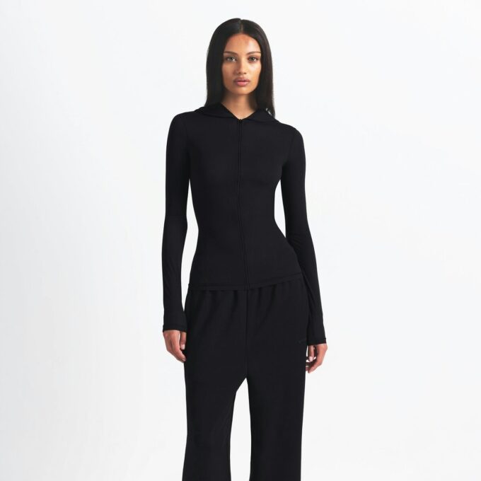 Φούτερ με κουκούλα NikeSKIMS WEIGHTLESS LAYERS με φερμουάρ Φούτερ με κουκούλα NikeSKIMS WEIGHTLESS LAYERS με φερμουάρ