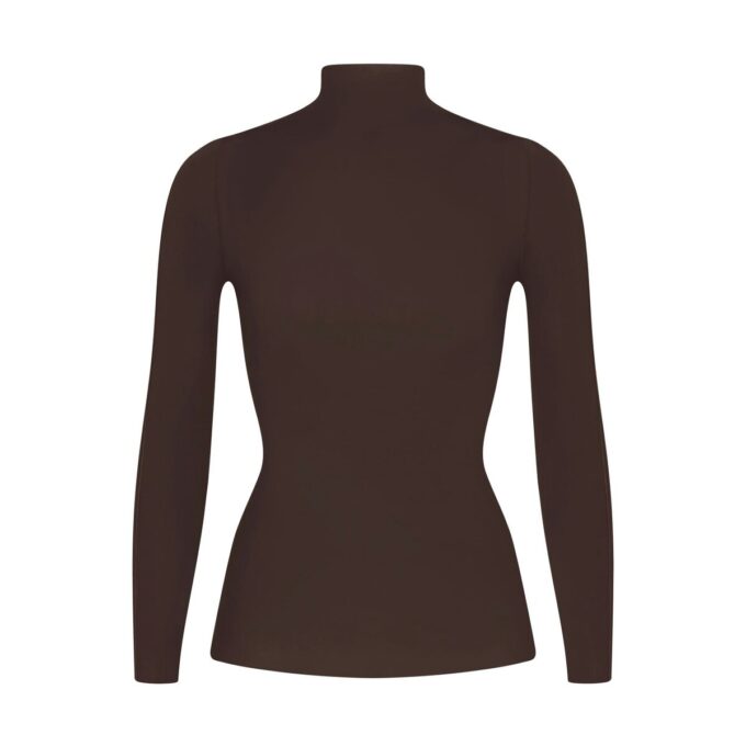 ΜΠΛΟΥΖΑ NikeSKIMS WEIGHTLESS LAYERS ΜΕ ΜΑΚΡΥΜΑΝΙΚΟ ΚΑΙ ΨΕΥΤΙΚΗ ΛΑΙΜΟΚΑΤΑΛΗΨΗ ΜΠΛΟΥΖΑ NikeSKIMS WEIGHTLESS LAYERS ΜΕ ΜΑΚΡΥΜΑΝΙΚΟ ΚΑΙ ΨΕΥΤΙΚΗ ΛΑΙΜΟΚΑΤΑΛΗΨΗ