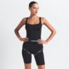 NikeSKIMS ΜΑΤ ΦΟΡΕΜΑ ΜΕ ΤΕΤΡΑΓΩΝΟ ΛΑΙΜΟ