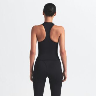 NikeSKIMS ΜΑΤ ΜΑΥΡΟ ΑΘΛΗΤΙΚΟ ΦΑΝΕΛΑΚΙ ΜΕ ΨΕΥΔΗ ΛΑΙΜΟΚΟΨΗ