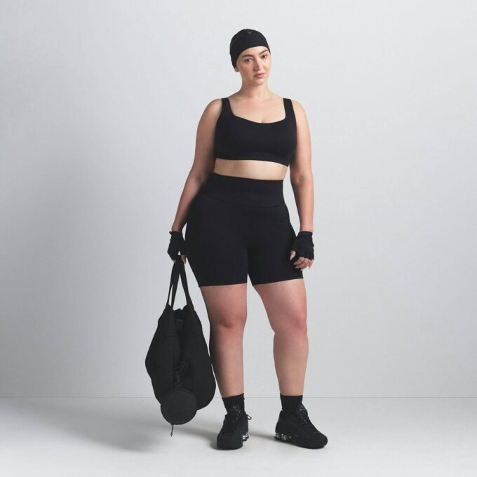 NikeSKIMS ΜΑΤ ΣΟΡΤΣ 5″ ΓΙΑ ΠΟΔΗΛΑΣΙΑΣΤΕΣ NikeSKIMS ΜΑΤ ΣΟΡΤΣ 5″ ΓΙΑ ΠΟΔΗΛΑΣΙΑΣΤΕΣ