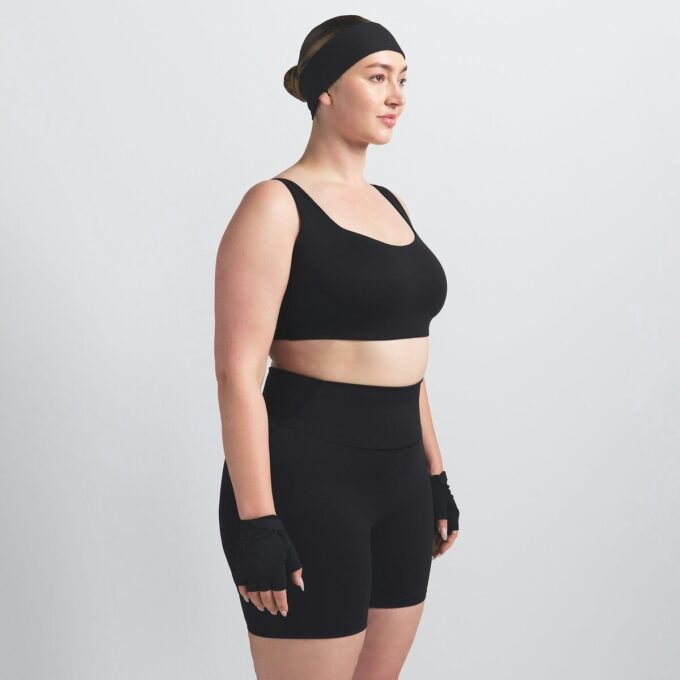 NikeSKIMS ΜΑΤ ΣΟΡΤΣ 5″ ΓΙΑ ΠΟΔΗΛΑΣΙΑΣΤΕΣ NikeSKIMS ΜΑΤ ΣΟΡΤΣ 5″ ΓΙΑ ΠΟΔΗΛΑΣΙΑΣΤΕΣ