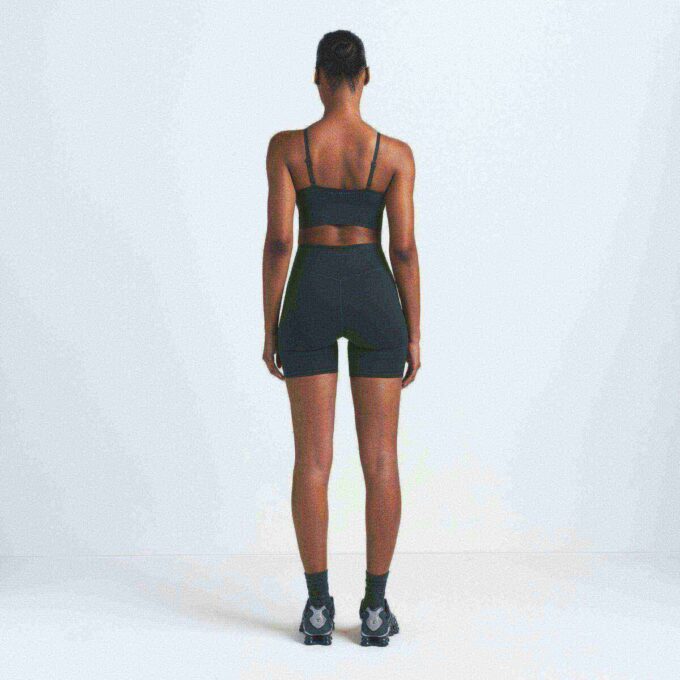 NikeSKIMS ΜΑΤ ΣΟΥΤΙΕΝ CAMI ΤΟΠ NikeSKIMS ΜΑΤ ΣΟΥΤΙΕΝ CAMI ΤΟΠ