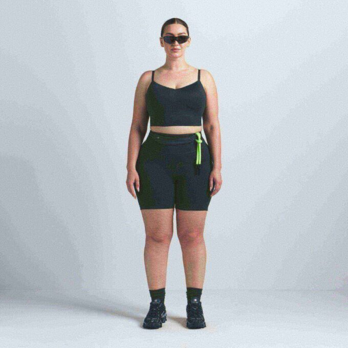 NikeSKIMS ΜΑΤ ΣΟΥΤΙΕΝ CAMI ΤΟΠ NikeSKIMS ΜΑΤ ΣΟΥΤΙΕΝ CAMI ΤΟΠ