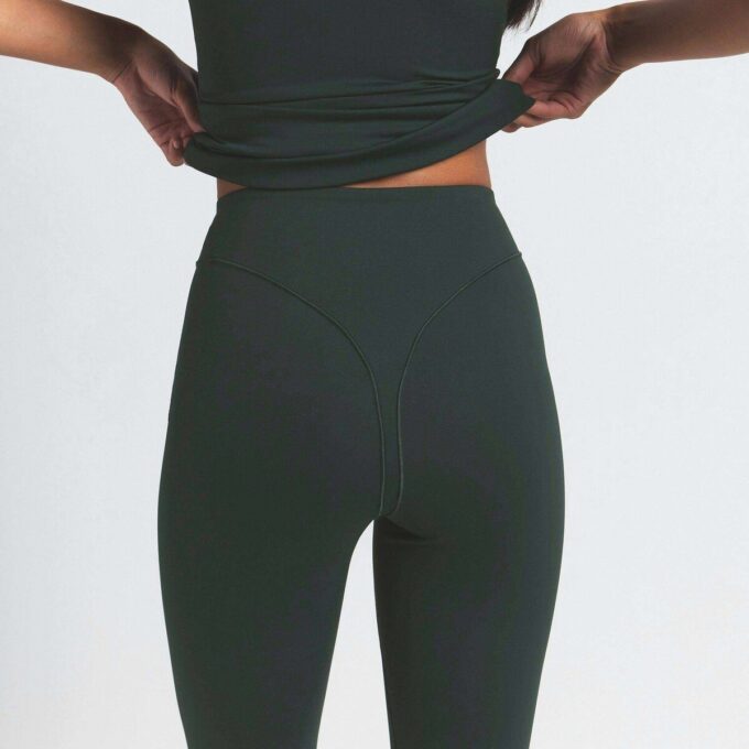 NikeSKIMS ΜΑΤ V-LINE 39″ ΙΣΙΟ ΚΟΛΑΝ NikeSKIMS ΜΑΤ V-LINE 39″ ΙΣΙΟ ΚΟΛΑΝ