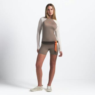 NikeSKIMS SHINE ΜΑΚΡΥΜΑΝΙΚΟ ΜΕ ΣΚΟΥΡΟ ΛΑΙΜΟΚΟΨΗ