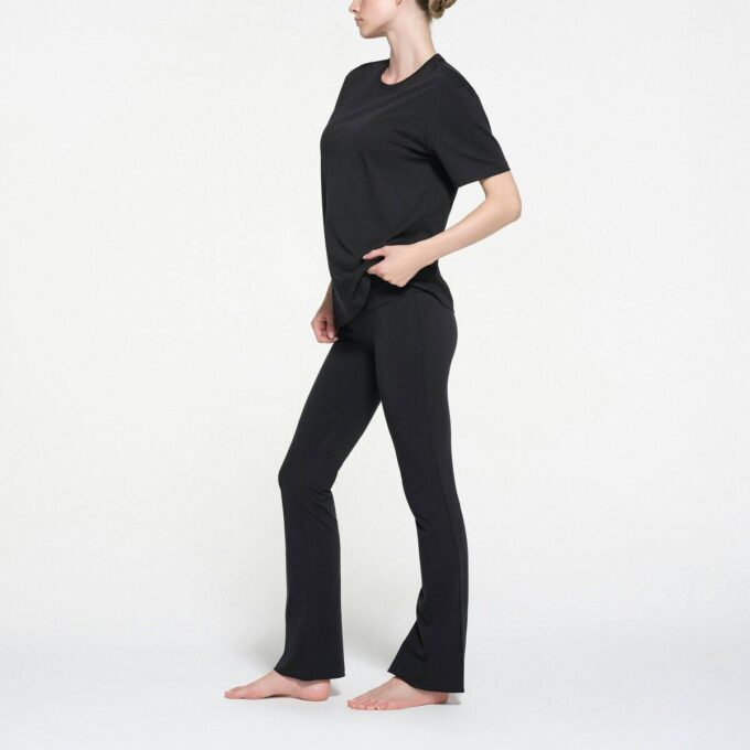 RELAXED TEE ΜΕΓΕΘΟΣ ΜΑΚΡΙΑ ΜΠΛΟΥΖΑ