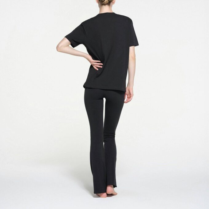 RELAXED TEE ΜΕΓΕΘΟΣ ΜΑΚΡΙΑ ΜΠΛΟΥΖΑ