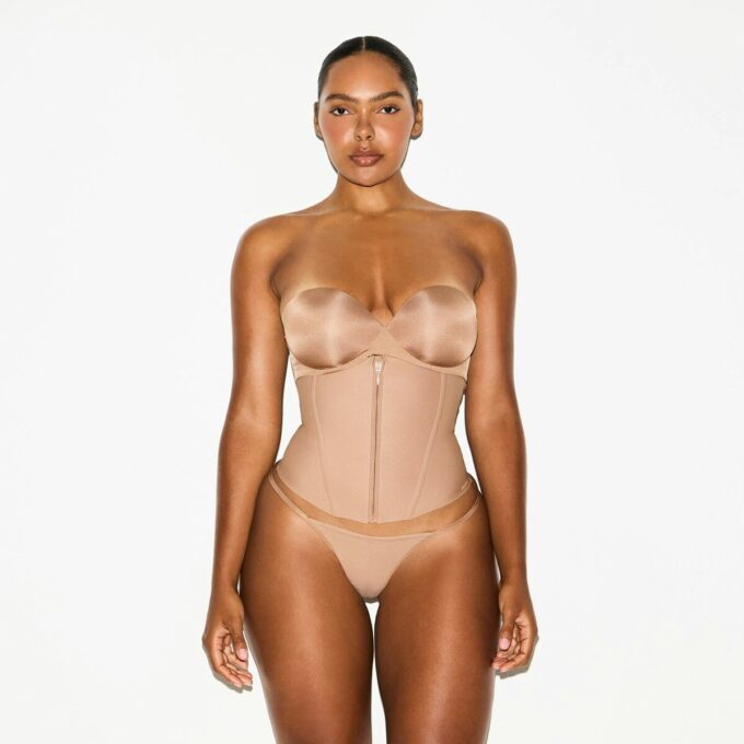 SKIMS BODY CORE SCULPT WAIST CINCHER SKIMS BODY CORE SCULPT WAIST CINCHER