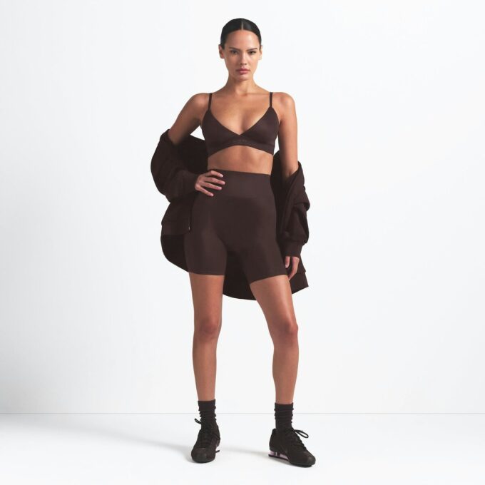 Σορτς μοτοσικλετιστών NikeSKIMS SHINE BONDED WAIST 5″ Σορτς μοτοσικλετιστών NikeSKIMS SHINE BONDED WAIST 5″