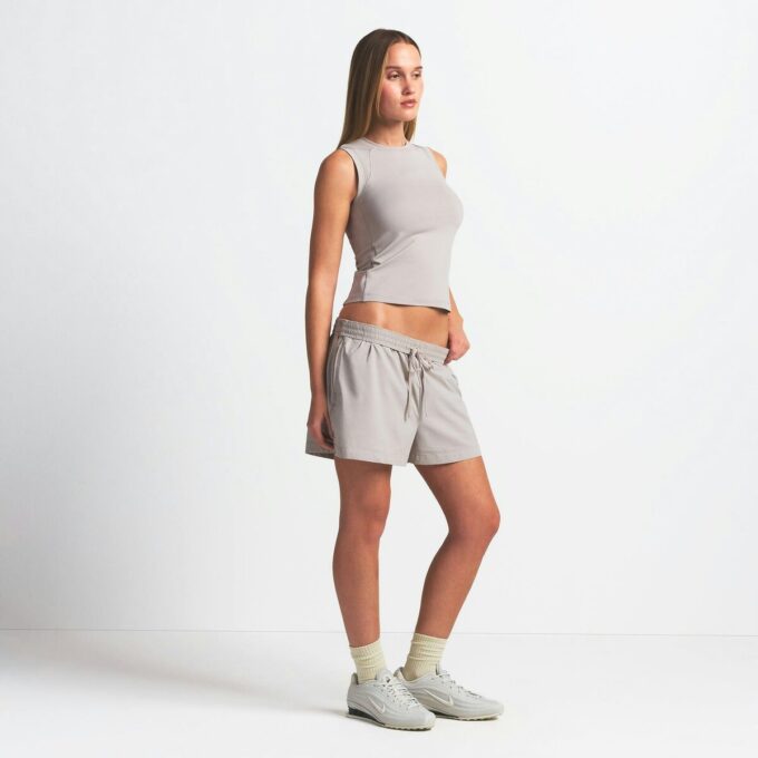 Σορτς NikeSKIMS από υφαντό νάιλον 5″ Σορτς NikeSKIMS από υφαντό νάιλον 5″