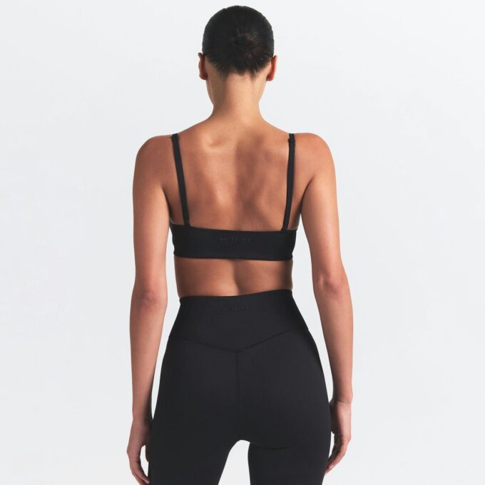 Σουτιέν NikeSKIMS MATTE MICRO SCOOP Σουτιέν NikeSKIMS MATTE MICRO SCOOP