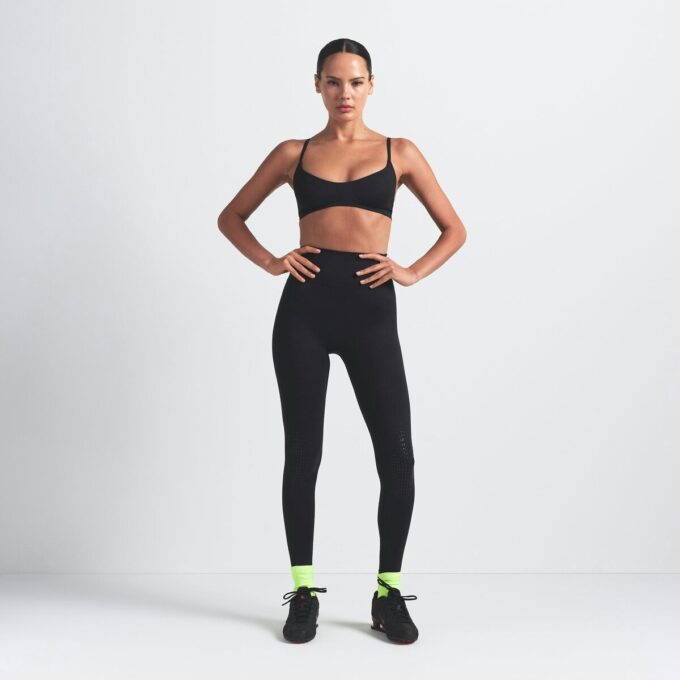 Σουτιέν NikeSKIMS MATTE MICRO SCOOP Σουτιέν NikeSKIMS MATTE MICRO SCOOP