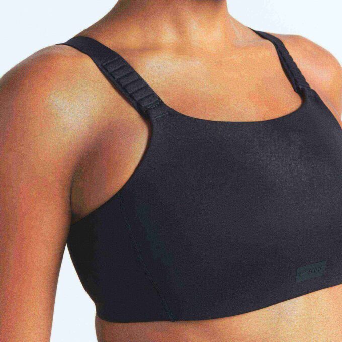 Σουτιέν NikeSKIMS με ματ φαρδιές τιράντες Σουτιέν NikeSKIMS με ματ φαρδιές τιράντες