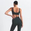 Σουτιέν NikeSKIMS με ματ λαιμόκοψη Σουτιέν NikeSKIMS με ματ λαιμόκοψη